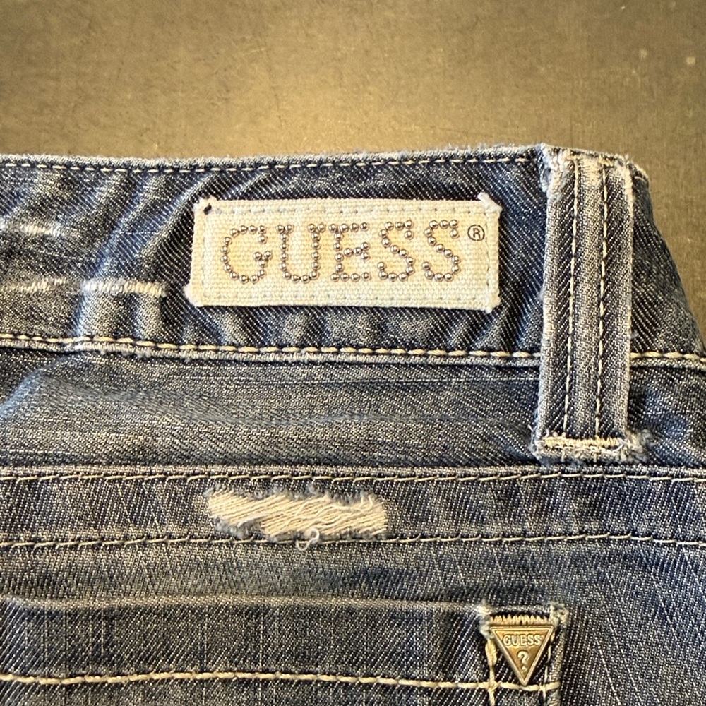GUESS Women's Ripped Denim Jeans Capris Low Rise - Picture 5 of 6